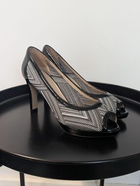 Brunate Italy Leather Peep Toe Heels Size 38 Chevron Pattern Black Pumps